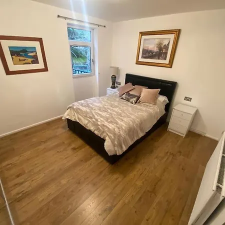London City Retreat Escape In Oval - Elephant & Castle Экстерьер фото