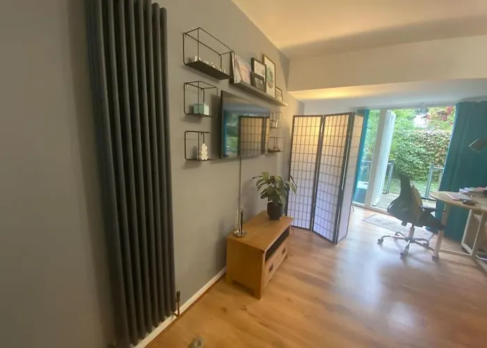London City Retreat Escape In Oval - Elephant & Castle